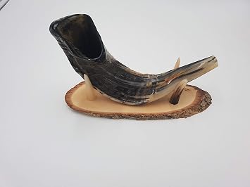 Handcrafted Wooden Shofar Stand - Natural Kudu Horn Tips - Display Base for Ram's Horn Shofars (Shofar Not Included)